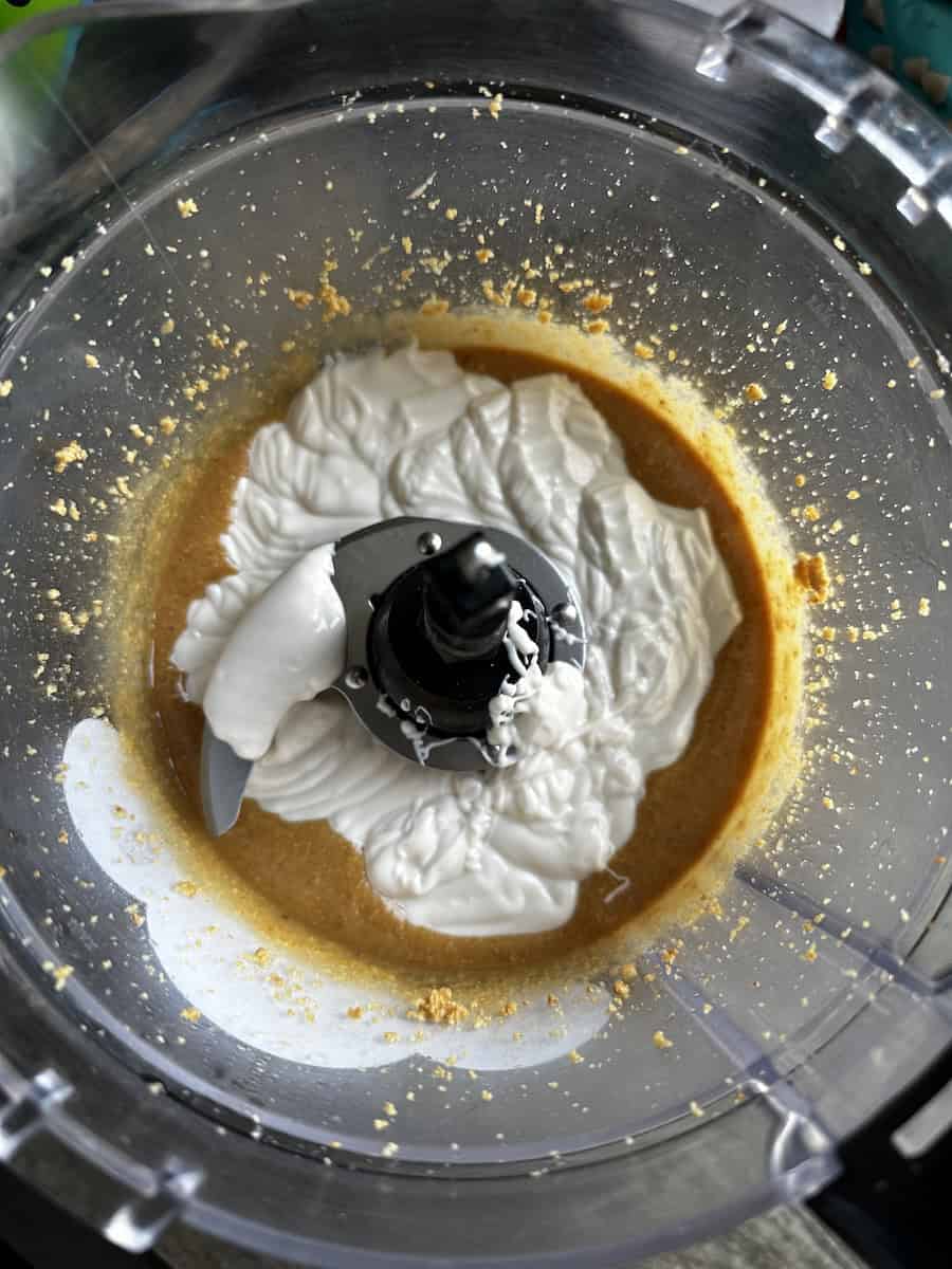 Blended Nuts with White Chocolate